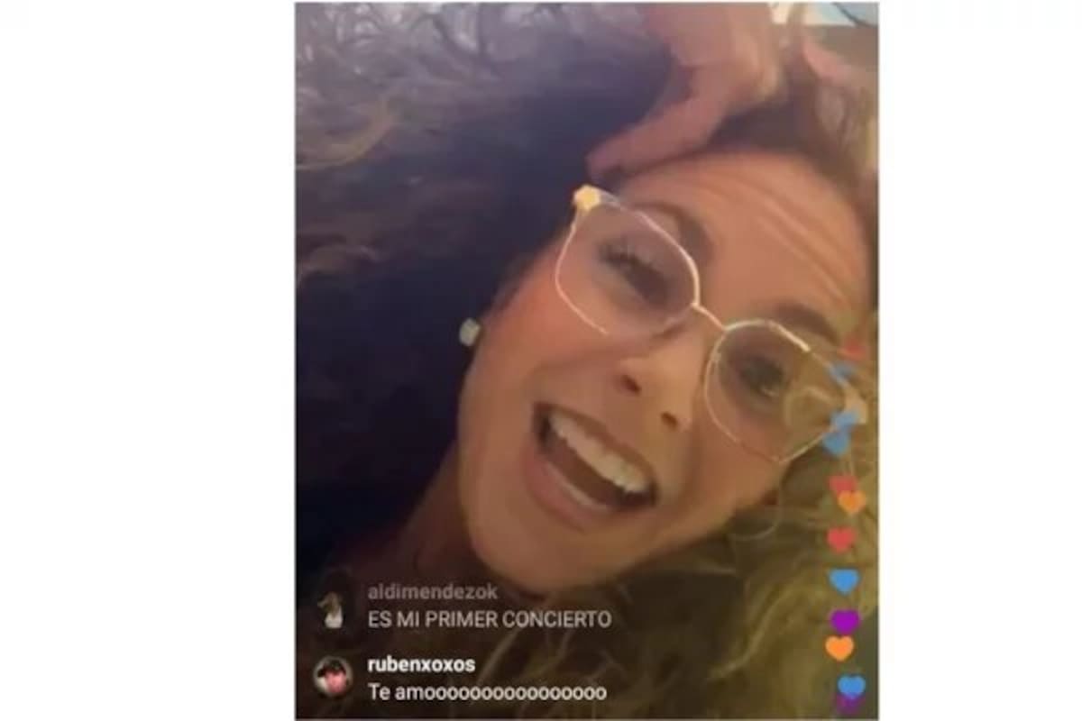 Lucero arma divertido karaoke con sus fans vía streaming