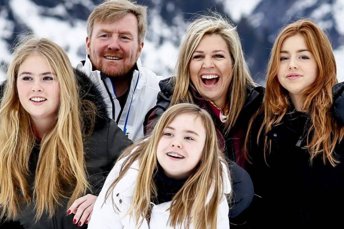 La reina Máxima de Holanda aparece descalza en una reunión virtual