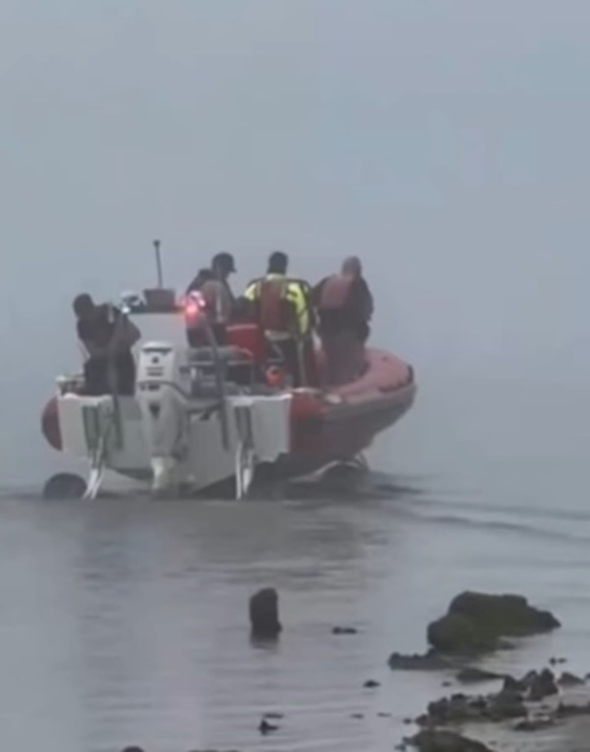 Cuatro de las personas a bordo eran miembros de la Marina y cuatro eran civiles. Foto: Redes