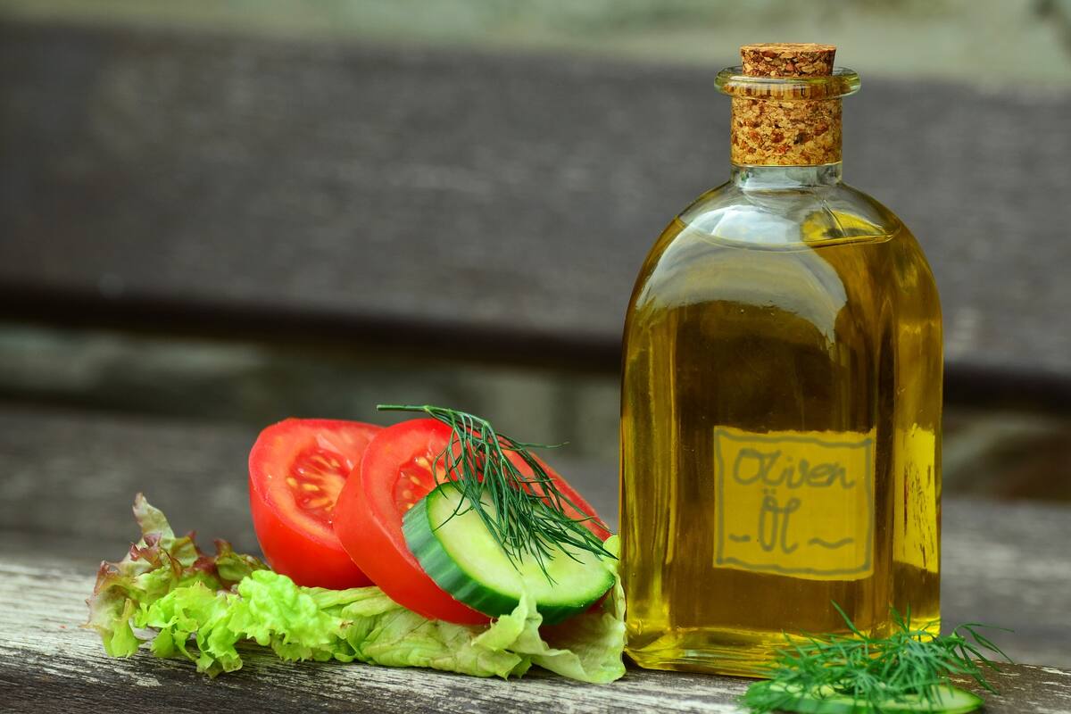 Científicos estudian los beneficios del aceite de oliva para un envejecimiento saludable