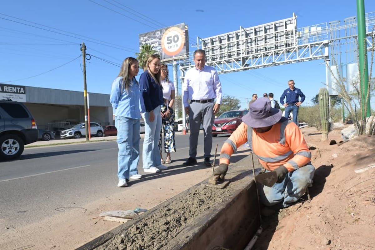 Adiós a cruces peligrosos en García Morales: Toño Astiazarán supervisa obras para mejorar la seguridad vial