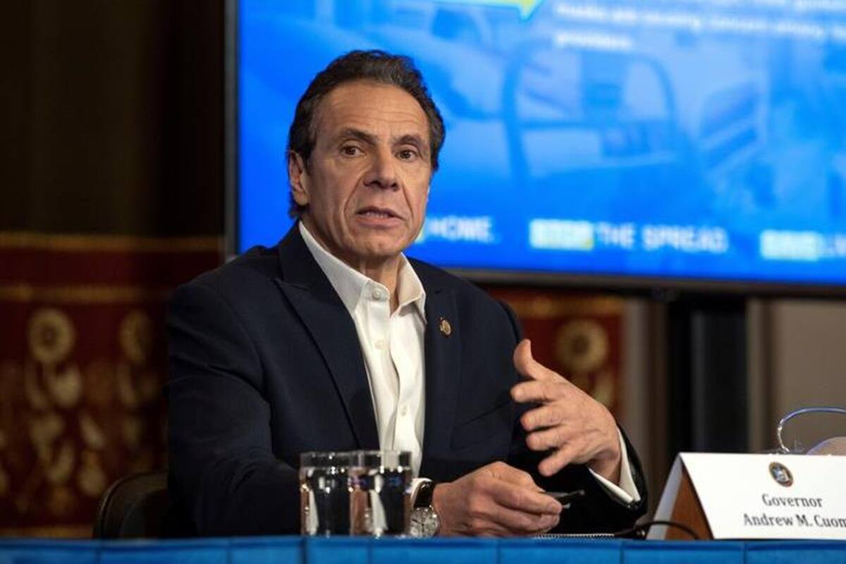 Gobernador de NY arremete contra posible cuarentena de Trump