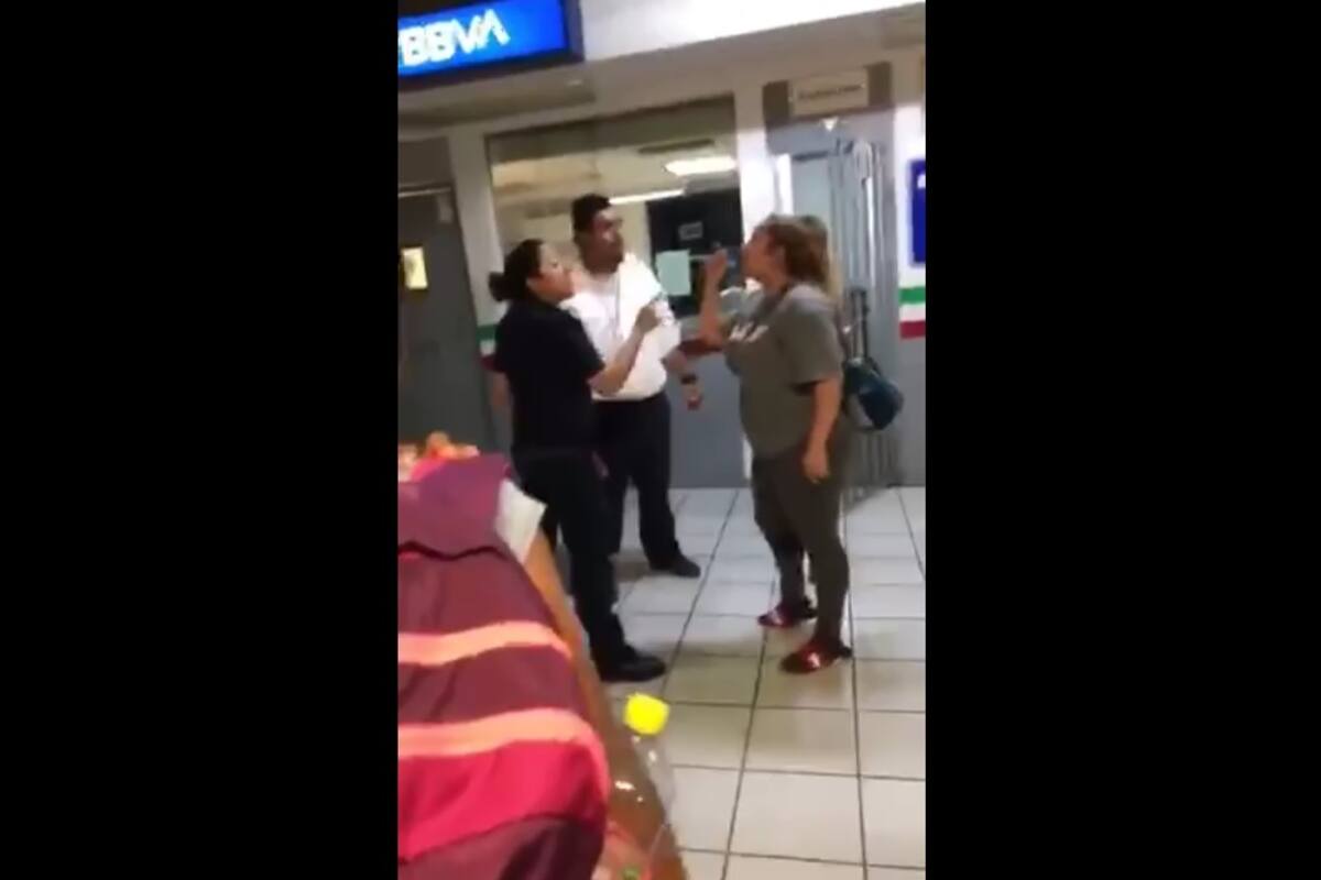 Dictan cárcel preventiva a mujer que enfrentó a agente del SAT en aduana de Nogales