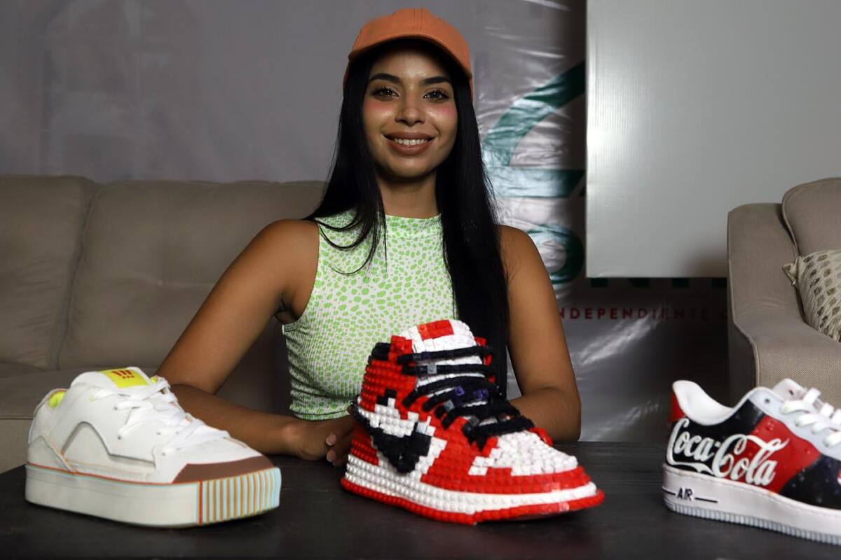 Isis Gómez crea arte en ¡Los tenis!