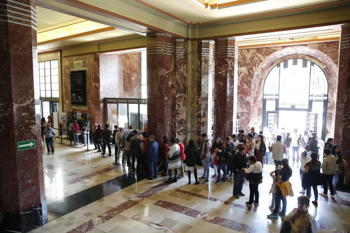 Guía de turistas pide a López Obrador no cerrar museo de Palacio Nacional