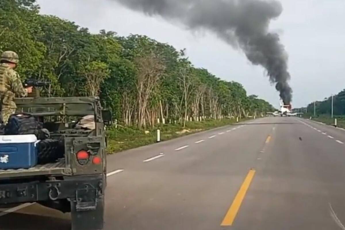 Quintana Roo: Lo que se sabe del "narcojet" en llamas encontrado en carretera