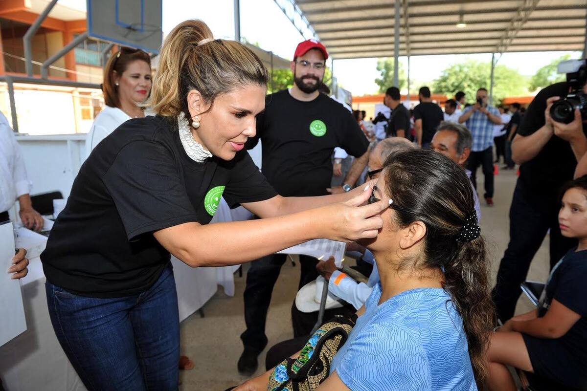 Gobernadora Pavlovich realiza jornada de servicios en Hermosillo