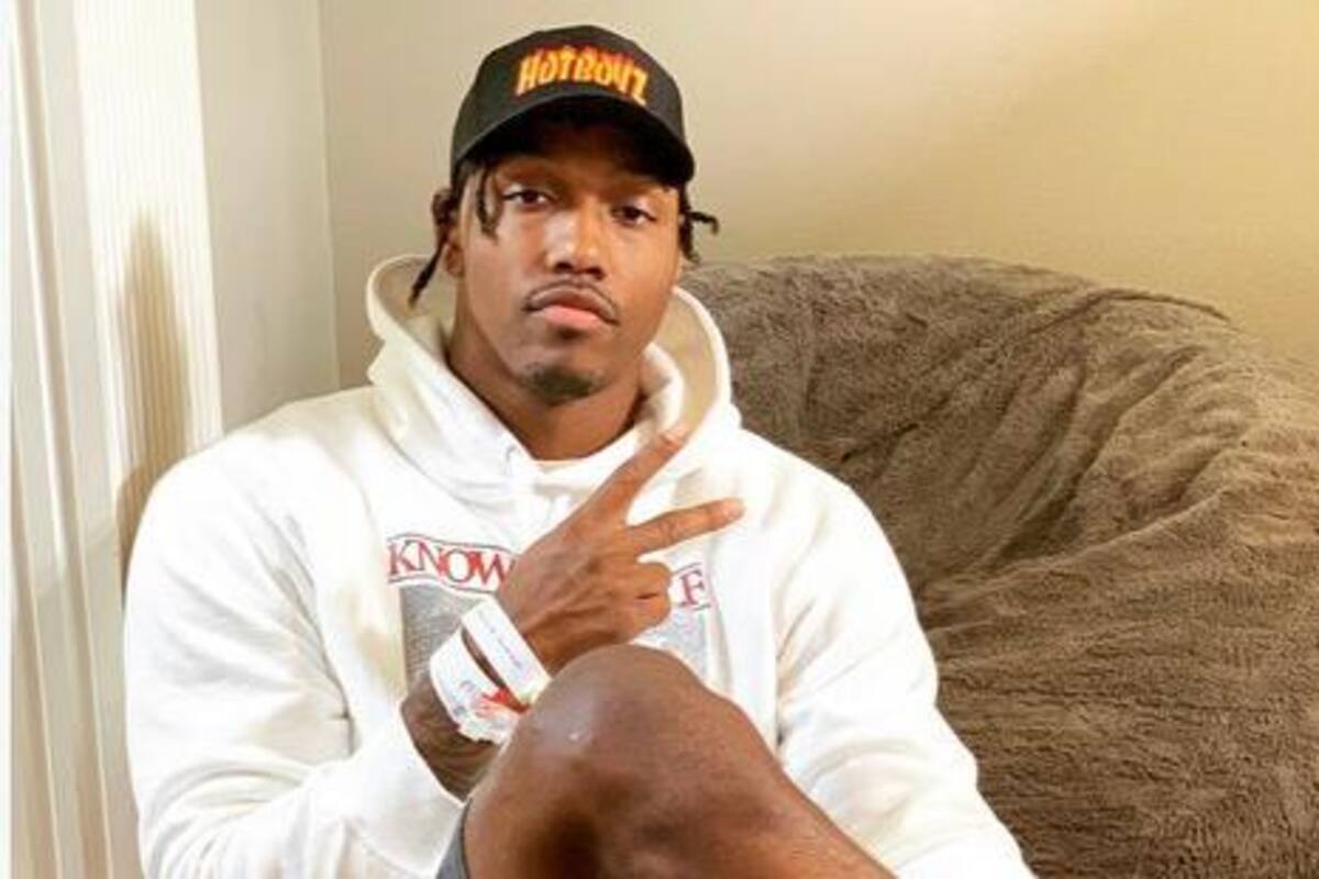 Taco Charlton se convirtió en agente libre tras ser cortado por los Dolphins