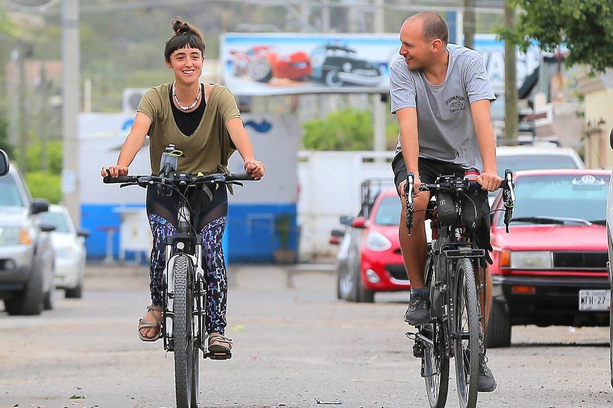 Español y ecuatoriana se unen para ser "bici viajeros"