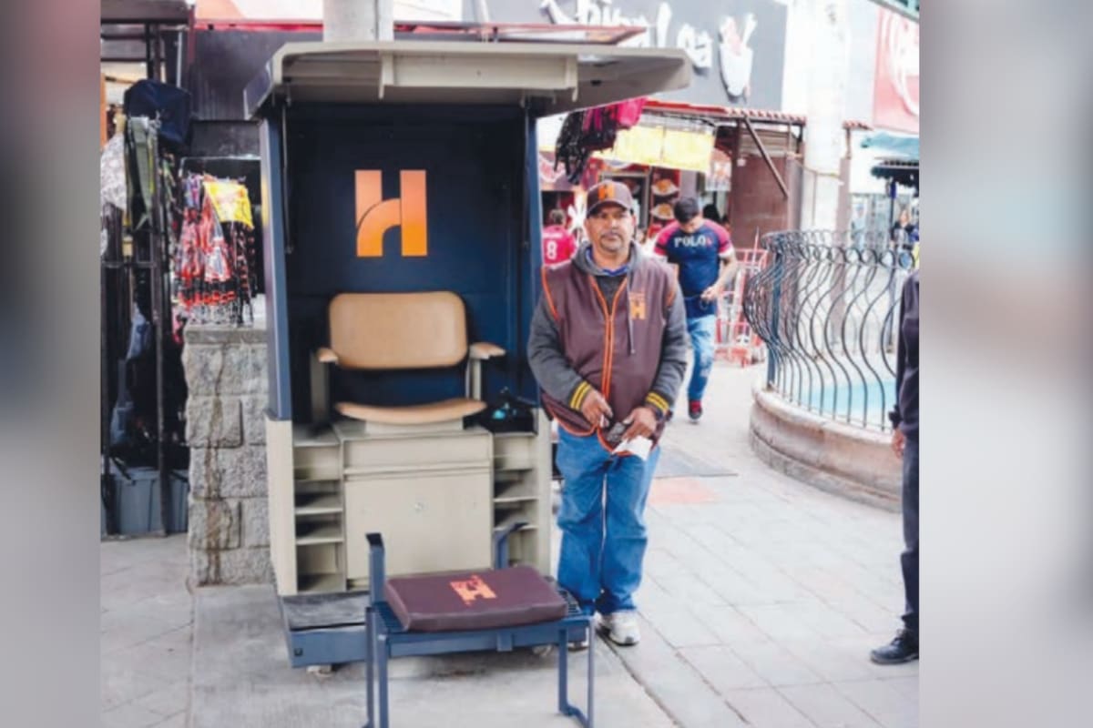 Equipa Toño Astiazarán a boleros con décadas trabajando en Hermosillo