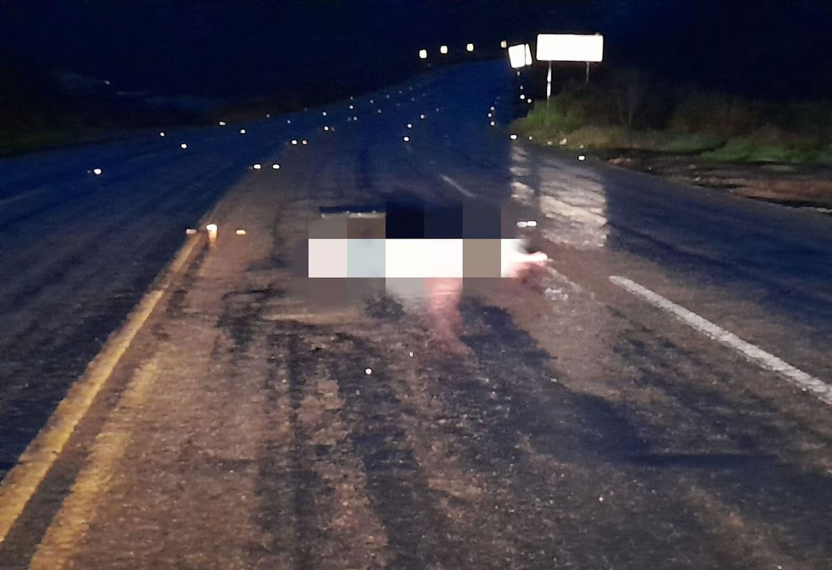 Un hombre murió atropellado sobre la carretera Ensenada a Tecate, entre El Sauzal y San Antonio de las Minas.