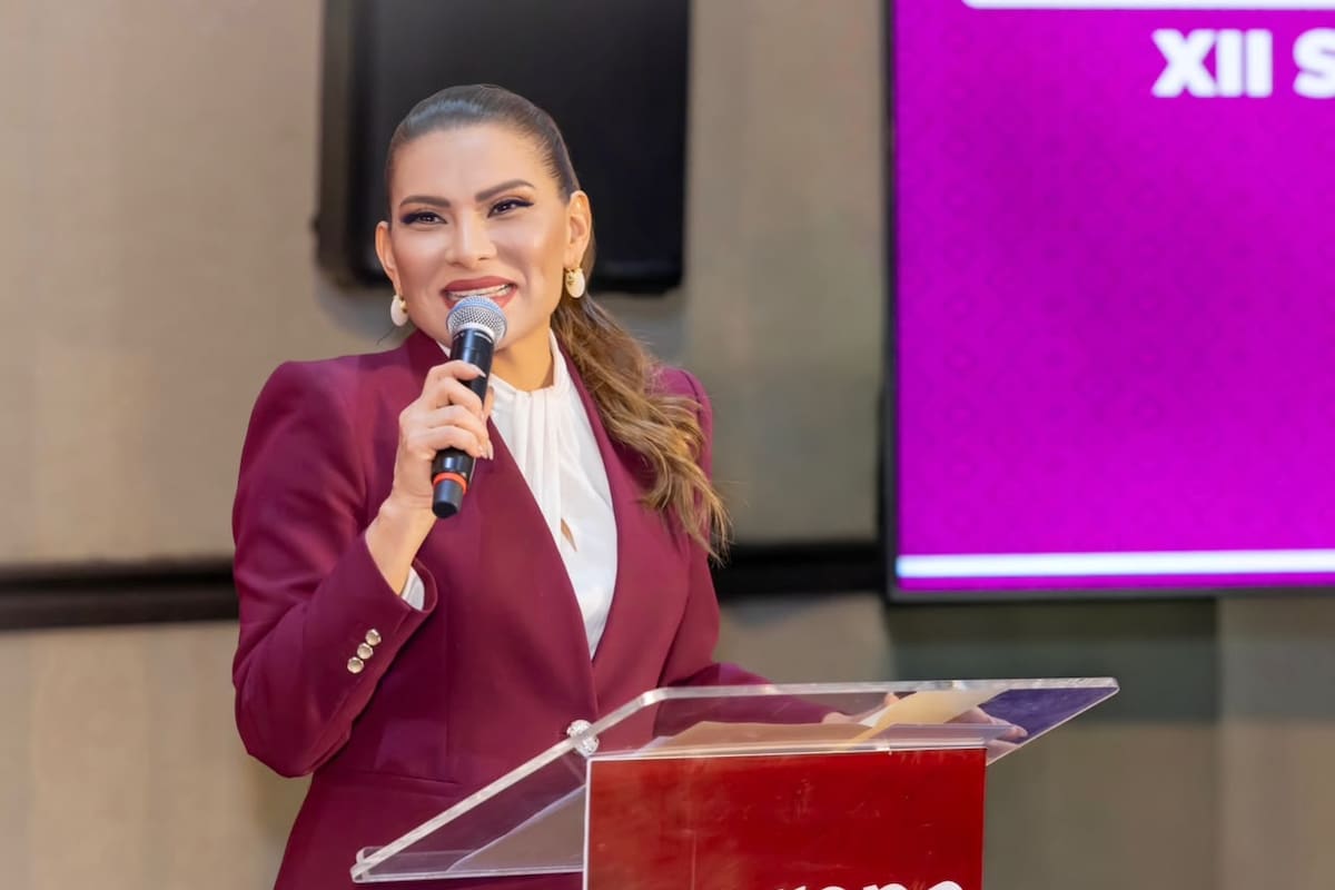 Participa Lorenia Valles en Consejo Estatal de Morena