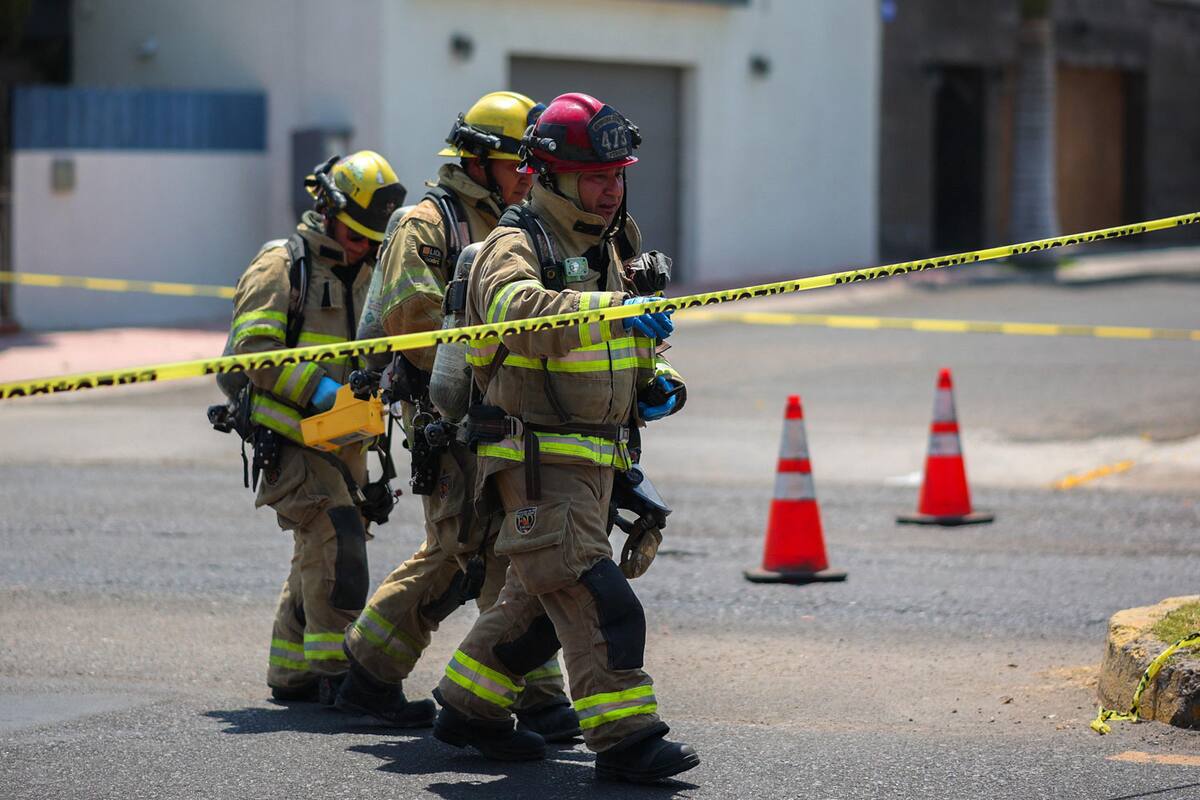 Bomberos de Tijuana continúan en espera de salario digno