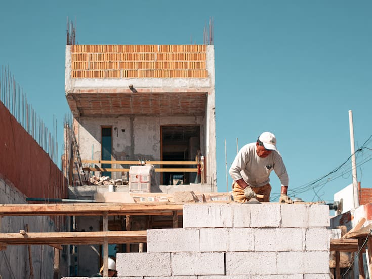 Mientras en México apenas va hacia una jornada de 40 horas, Brasil redujo su jornada de 48 a 44 horas semanales en 1988 y avanza hacia una semana de 4 días laborales