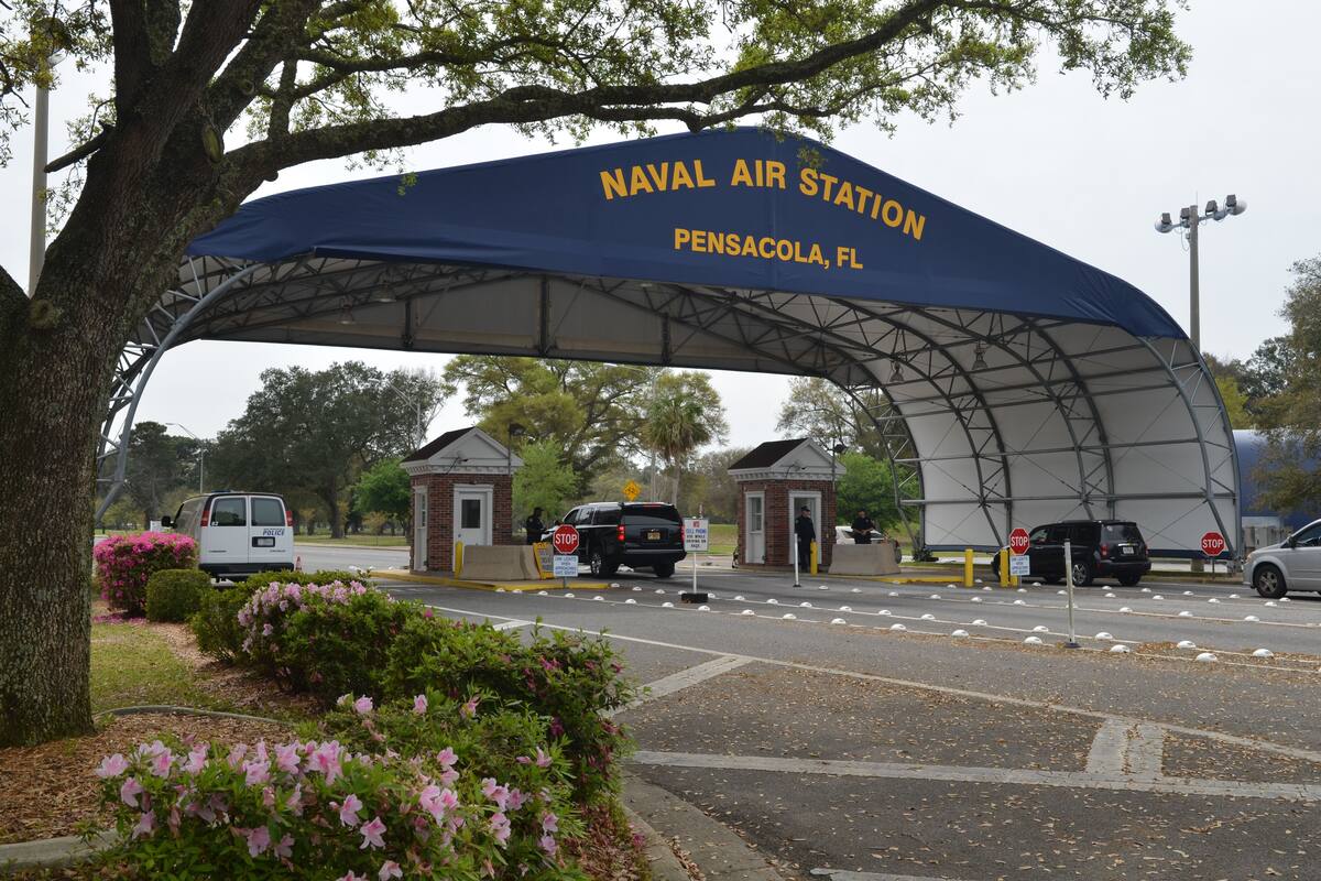 Familia identifica a víctima de tiroteo en base militar de Florida