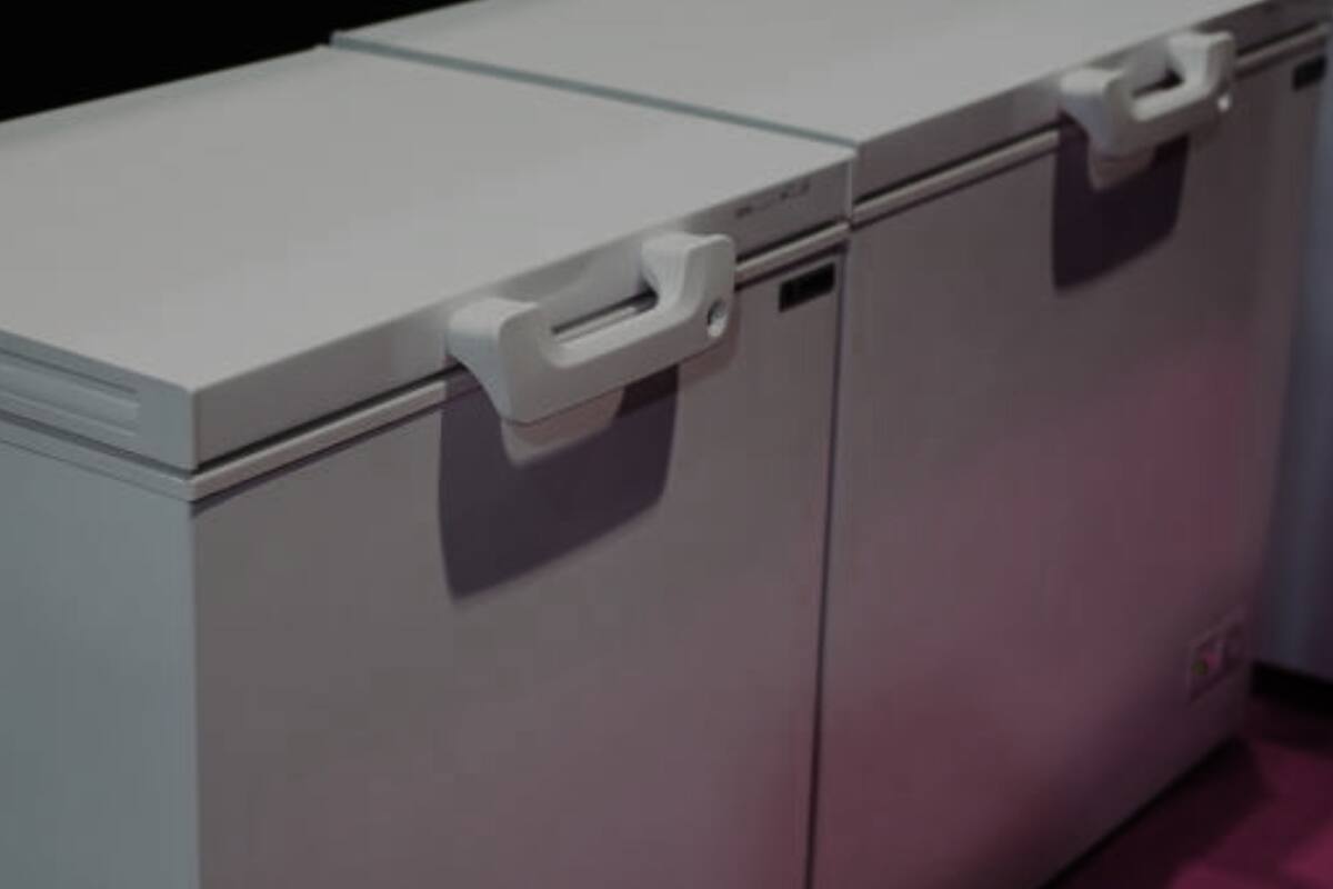 Hallan muerto a niño de 13 años en refrigerador; bisabuela se colapsó al enterarse y también perdió la vida