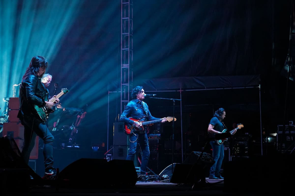 Conquista Caifanes al público cachanilla