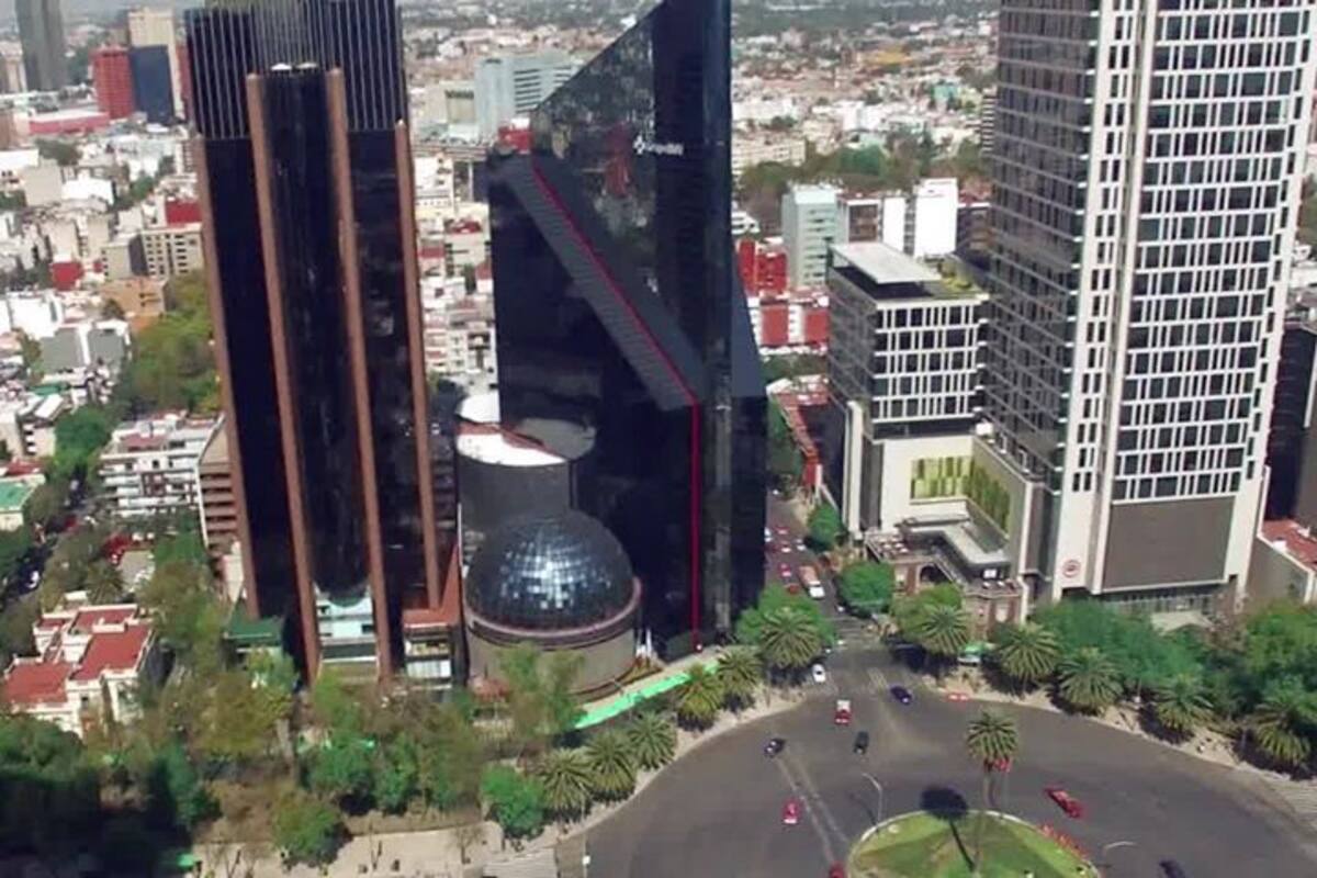 BMV abre jornada con ligera caída; acciones de Ser, Gissa y Vitro con mayores pérdidas