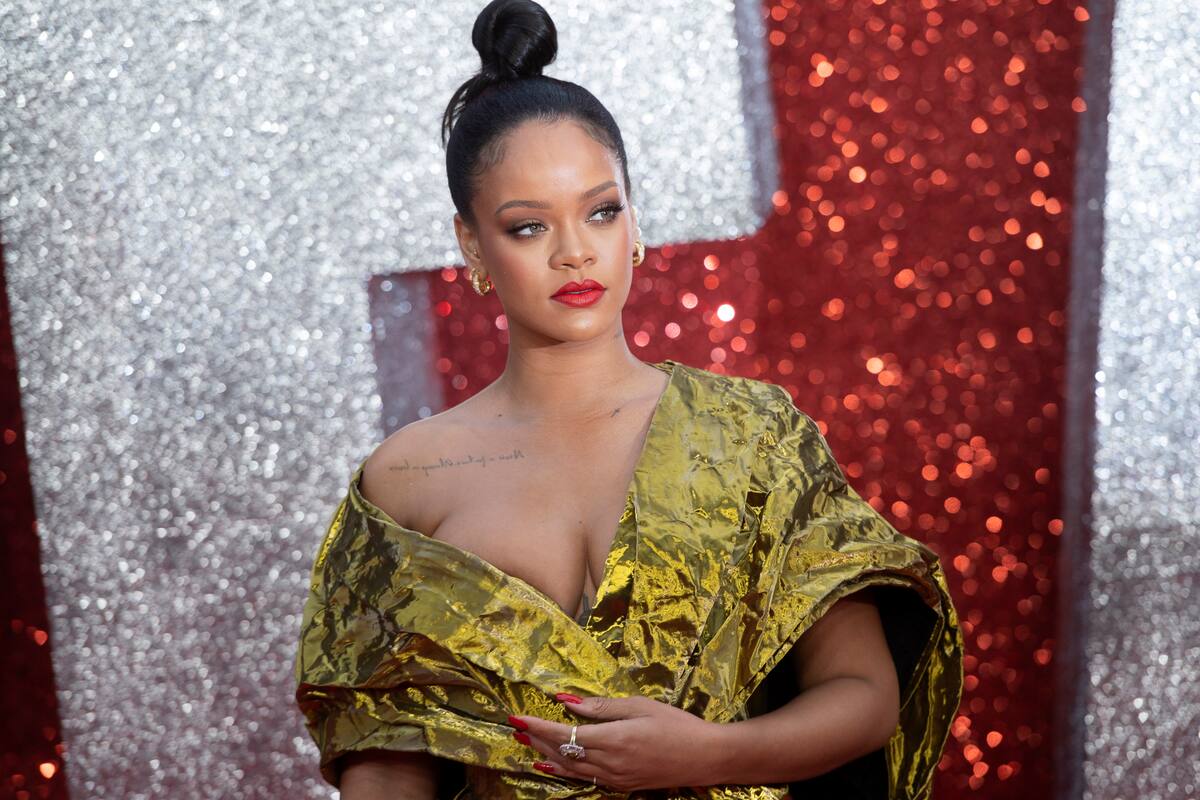 ¿Rihanna ha pospuesto su nuevo álbum tras su tercer embarazo? Esto respondió