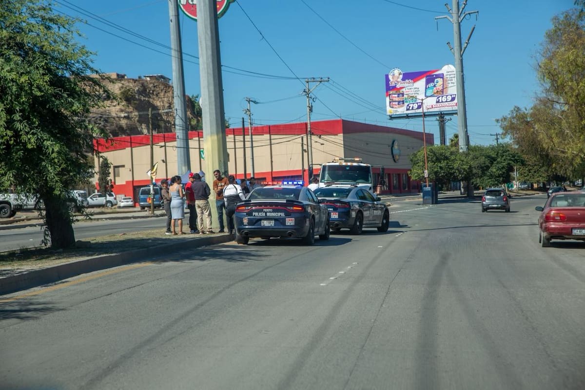 No se reportaron lesionados tras el percance. Foto: Border Zoom