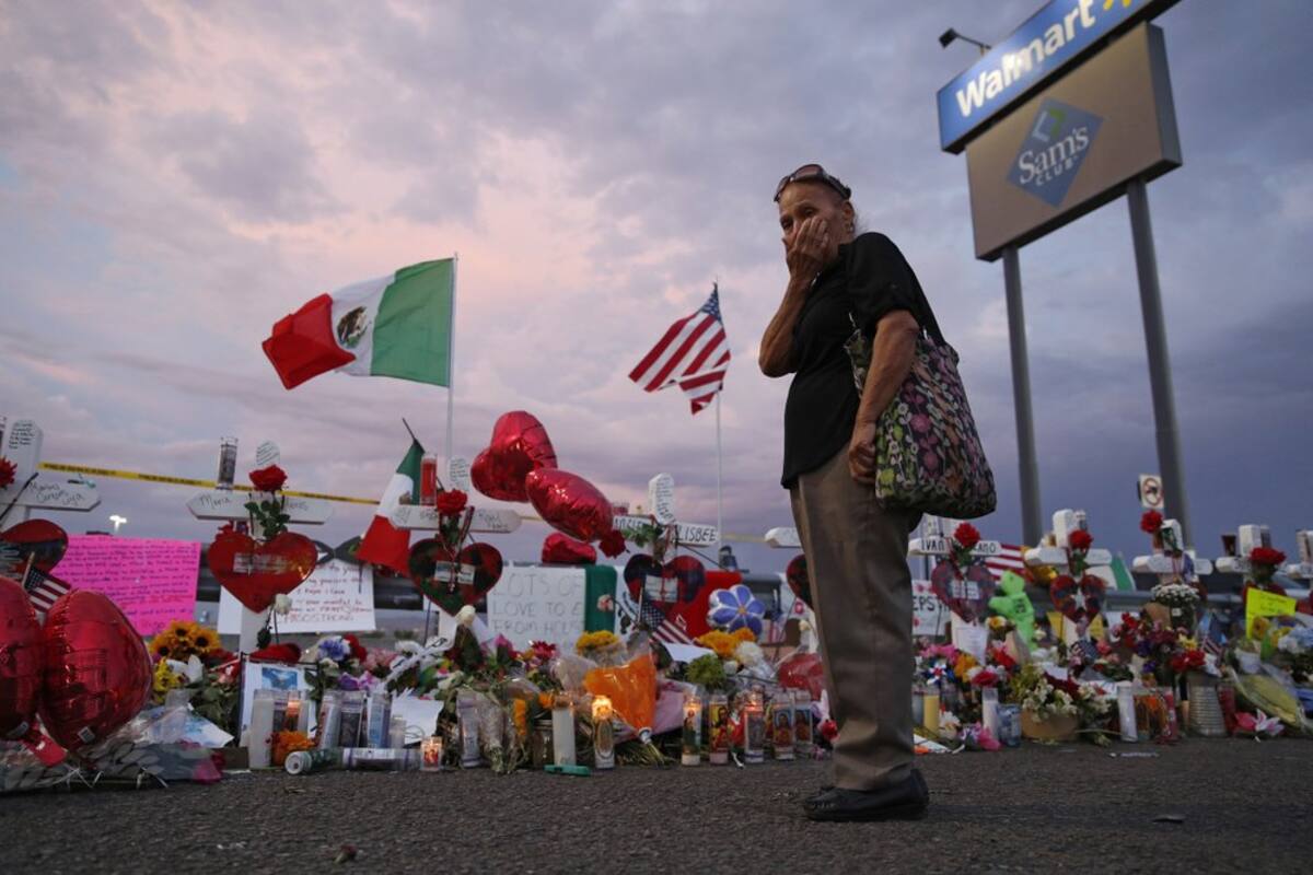 El Paso recuerda a víctimas de tiroteo en Walmart a un año de la masacre