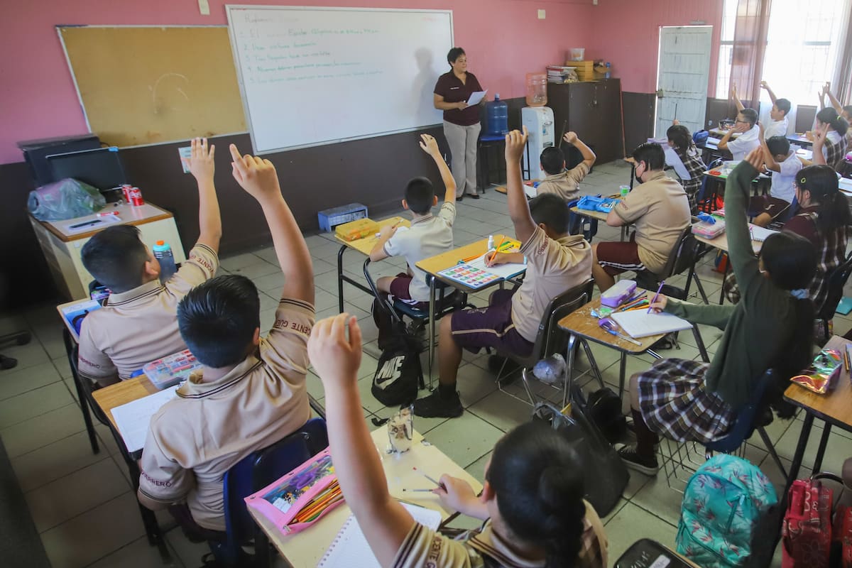 Más de 500 mil estudiantes regresan a clases este lunes en Sonora