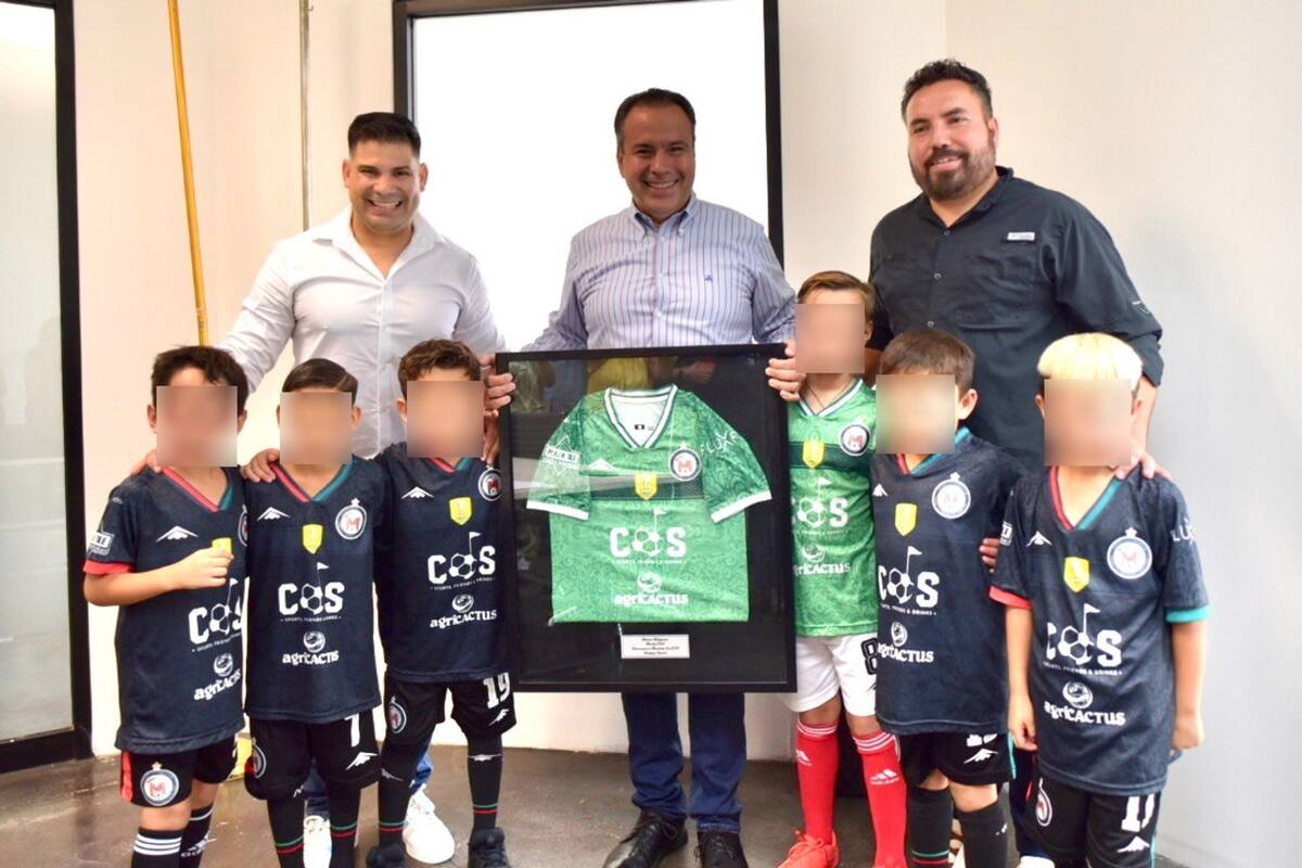 Conoce Astiazarán a subcampeones hermosillenses del Mundialito Futbol