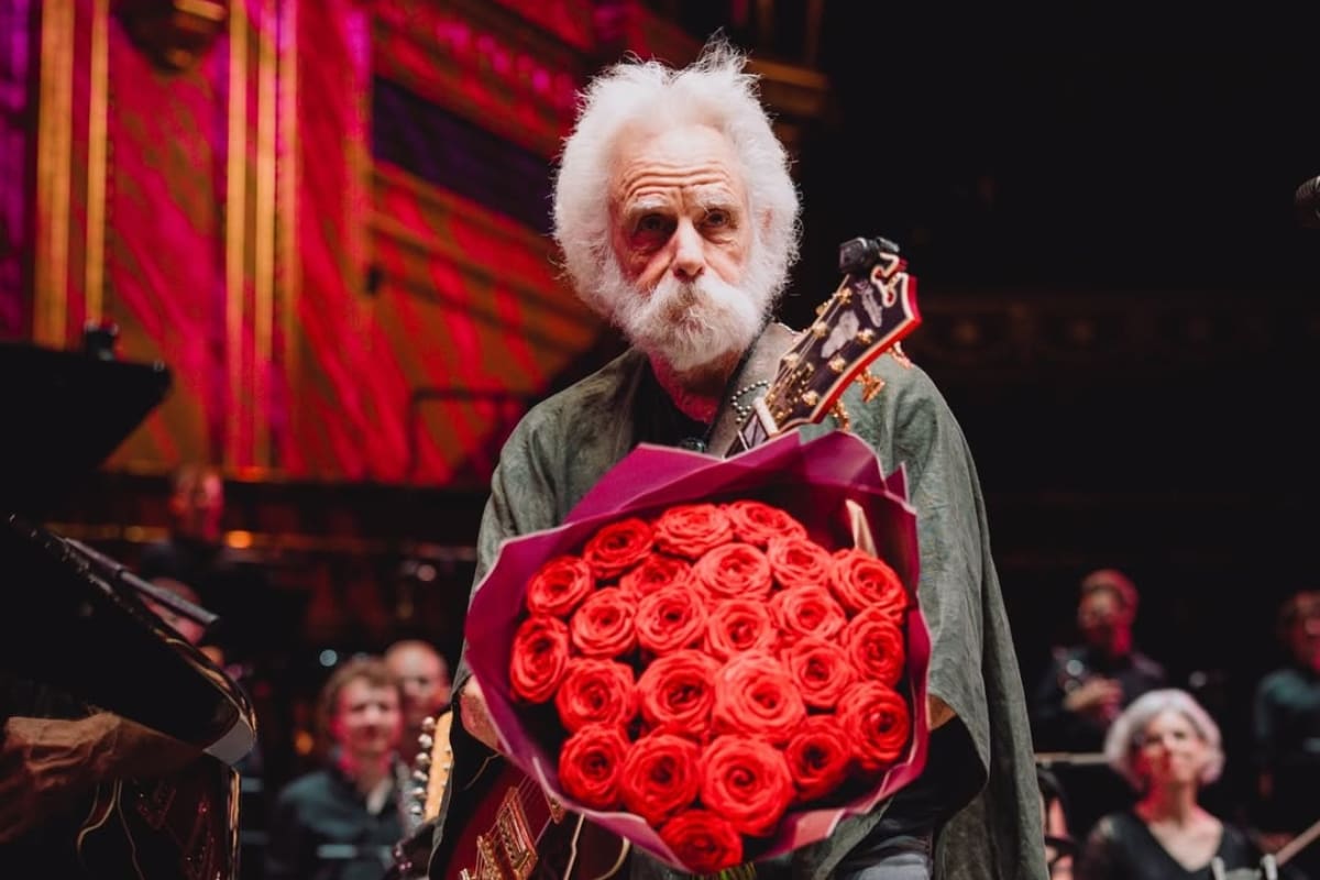 Bob Weir, cofundador de Grateful Dead, muere a los 78 años tras batalla contra el cáncer