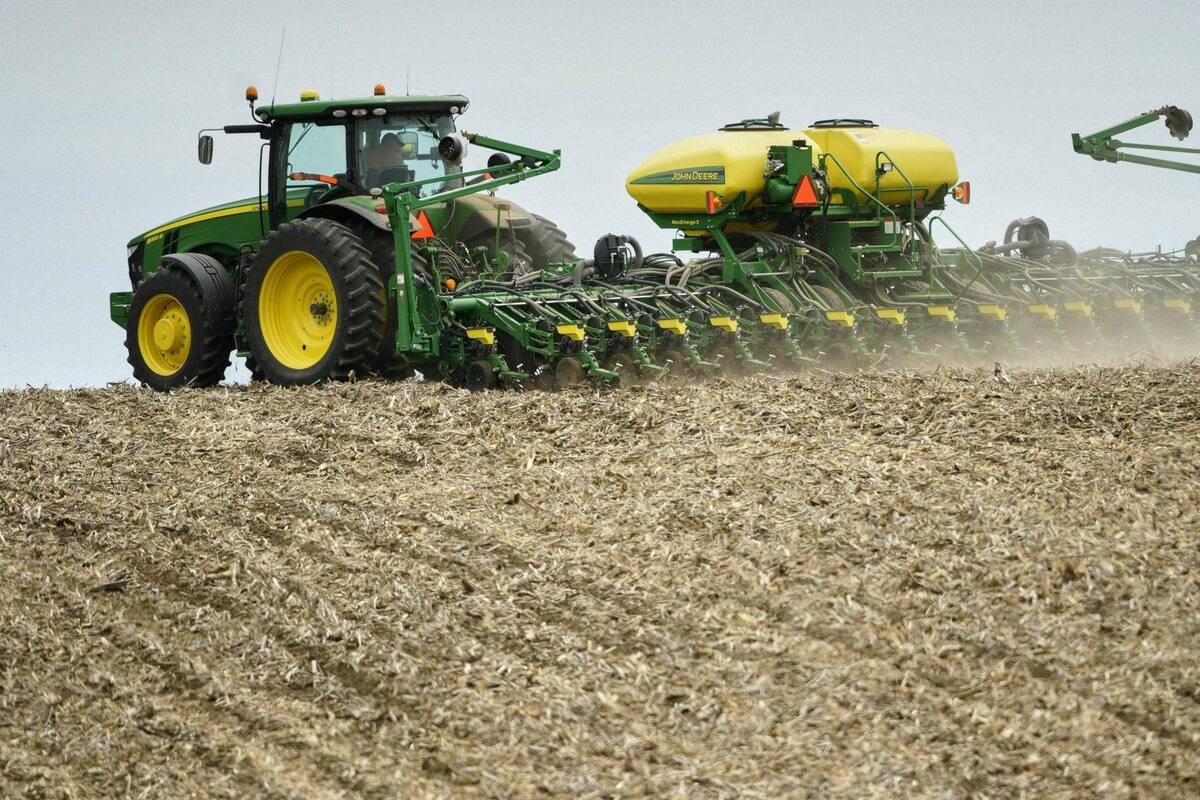 Trump ayuda a agricultores afectados por políticas comerciales