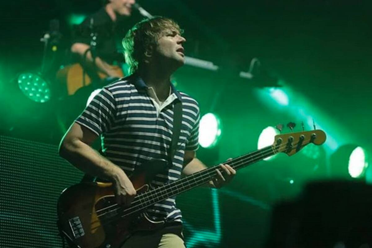 Bajista de Maroon 5 se retira de la banda tras arresto por violencia doméstica
