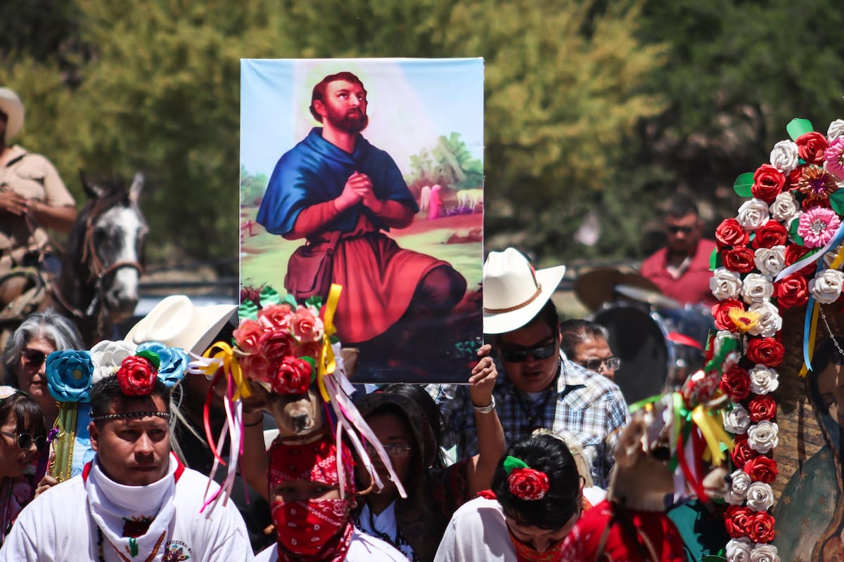 Comunidades rurales celebran a San Isidro Labrador con cabalgata, danzas y gastronomía tradicional en rancho Los Brujos