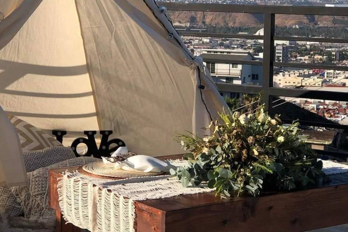 Arman un 'picnic' en casa