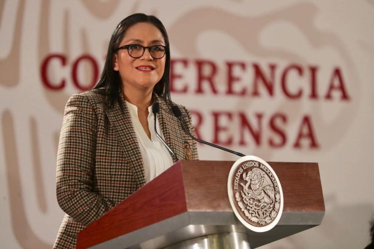 Pobreza baja a 29.6% en México, pero carencia en salud se mantiene al alza, según Ariadna Montiel