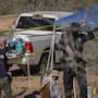 Identifican a 22 víctimas encontradas en fosas del Miguel Alemán