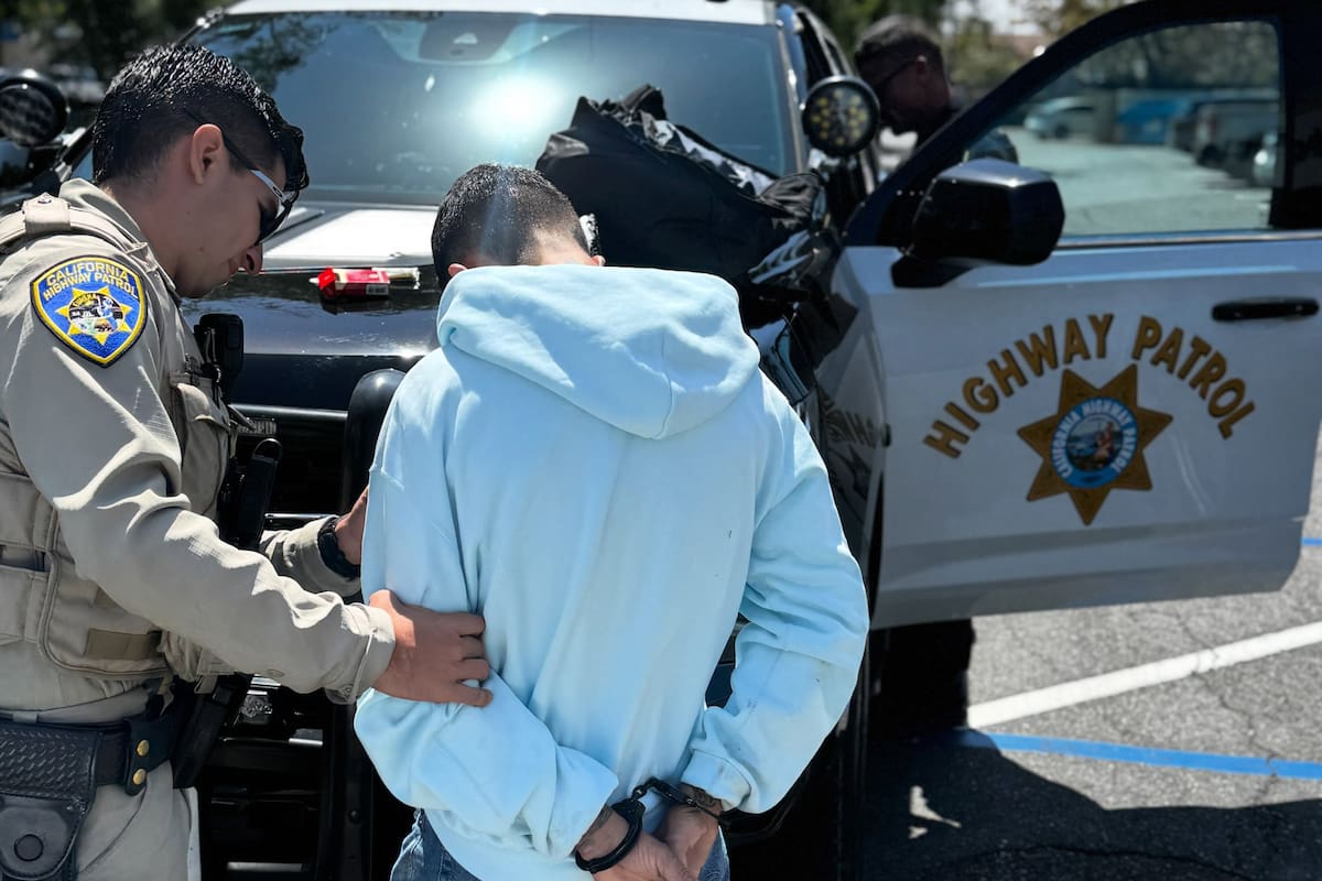 Detienen a 20 personas tras operativo contra robo en Las Americas Premium Outlets de San Ysidro