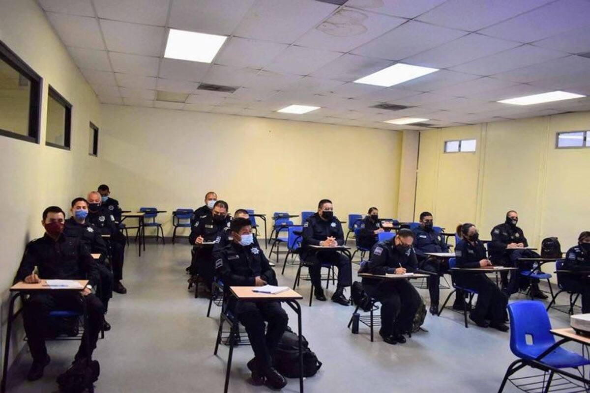 800 policías de Tijuana reciben capacitación en atención a víctimas y uso de la fuerza