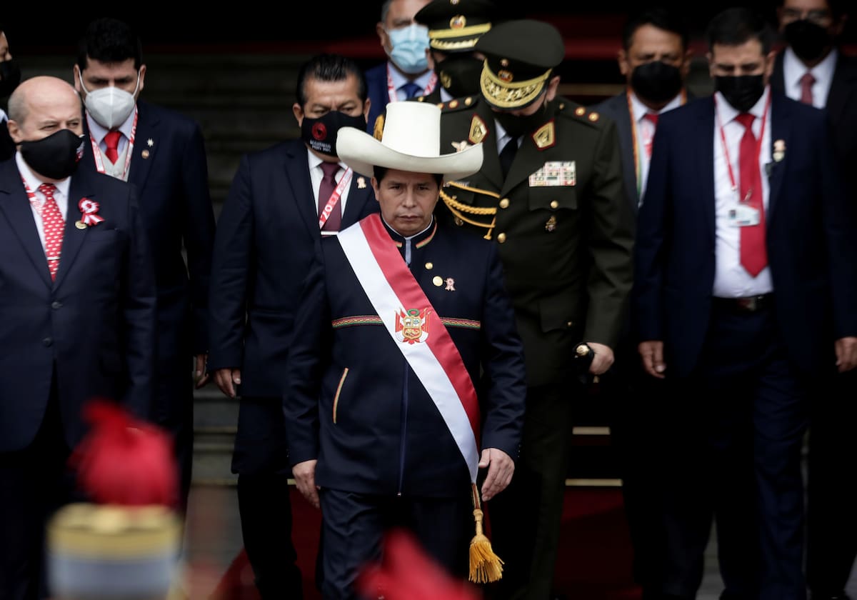 El presidente de Perú, Pedro Castillo, sale del Congreso tras la ceremonia de investidura, en Lima, Perú. 28 de julio de 2021. | Crédito: REUTERS/Angela Ponce