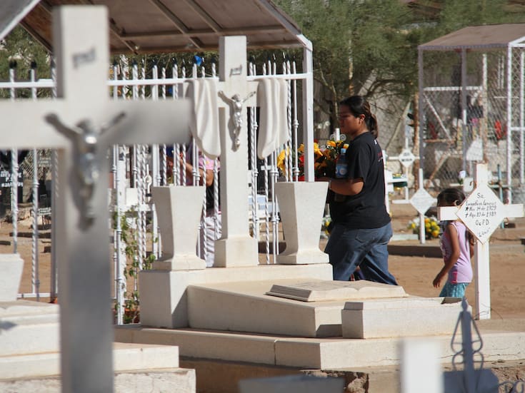 Panteones de Hermosillo registran un aumento de 34.6% de visitantes por festividades del Día de Muertos