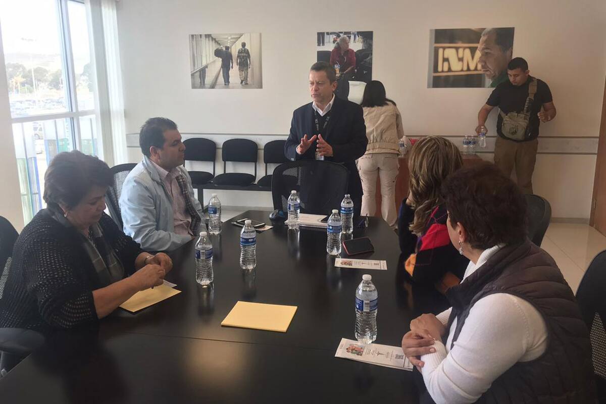 Visitan diputados y Alcalde instalaciones del INM