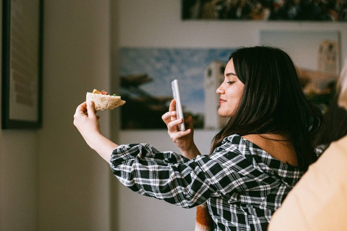 Los sorprendentes requisitos para ser asistente personal de un influencer