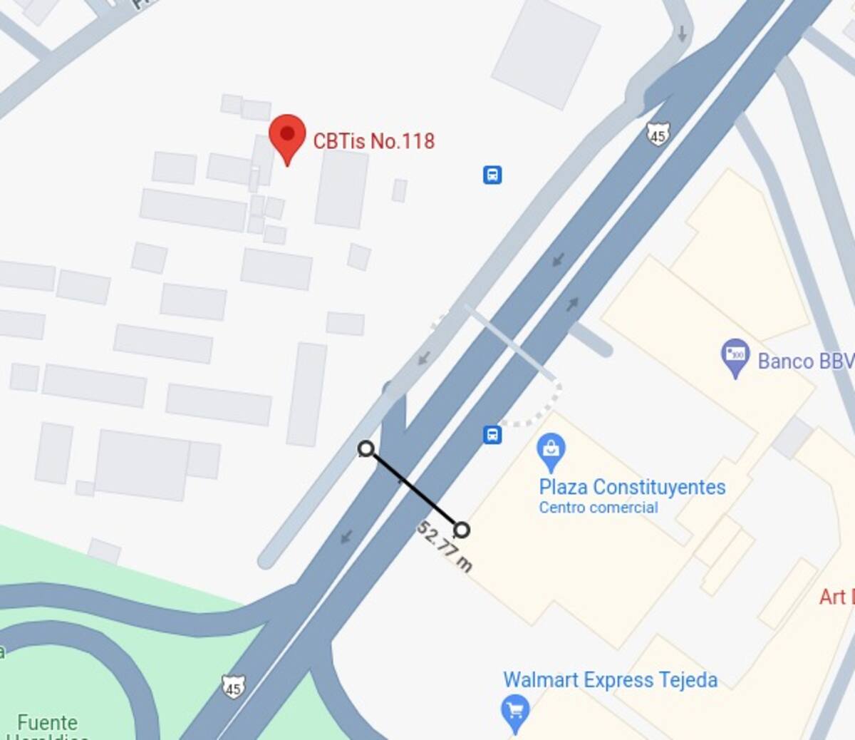 La distancia del CBTIS 118 al casino donde el compañero apostó el dinero de la graduación es de 52 metros, aproximadamente.