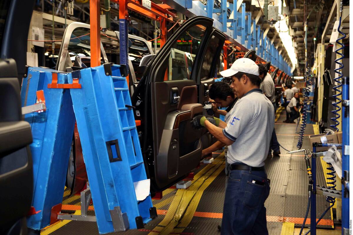 Asegura Index que empleos en sector automotriz son eventuales