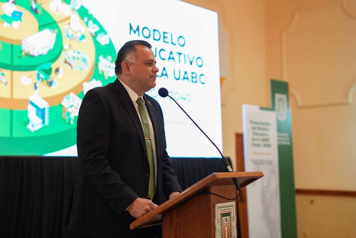 La UABC presentó “Visión 2040”, un modelo educativo que busca flexibilizar las trayectorias académicas y adaptar la formación universitaria a los cambios tecnológicos. Foto: Cortesía.