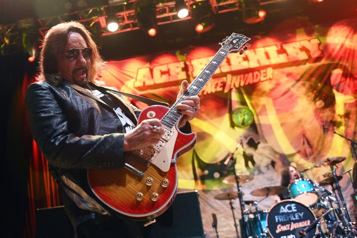 Revelan la causa de muerte de Ace Frehley, legendario guitarrista fundador de KISS