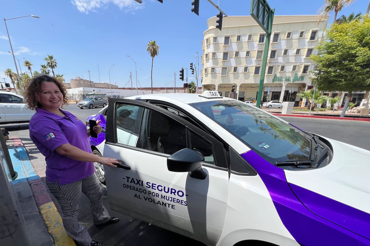 Queremos llevar seguras a las mujeres: Conductora de Taxi Violeta