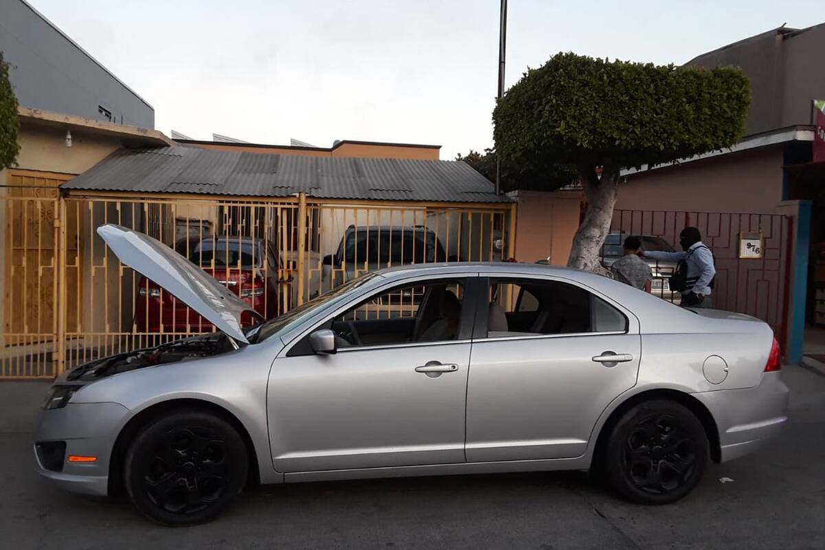 Localiza GESI vehículos robados en predio de Tijuana