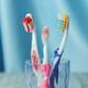 Cada cuánto debes cambiar tu cepillo de dientes, según expertos en salud bucal, y las señales que indican que ya no limpia correctamente
