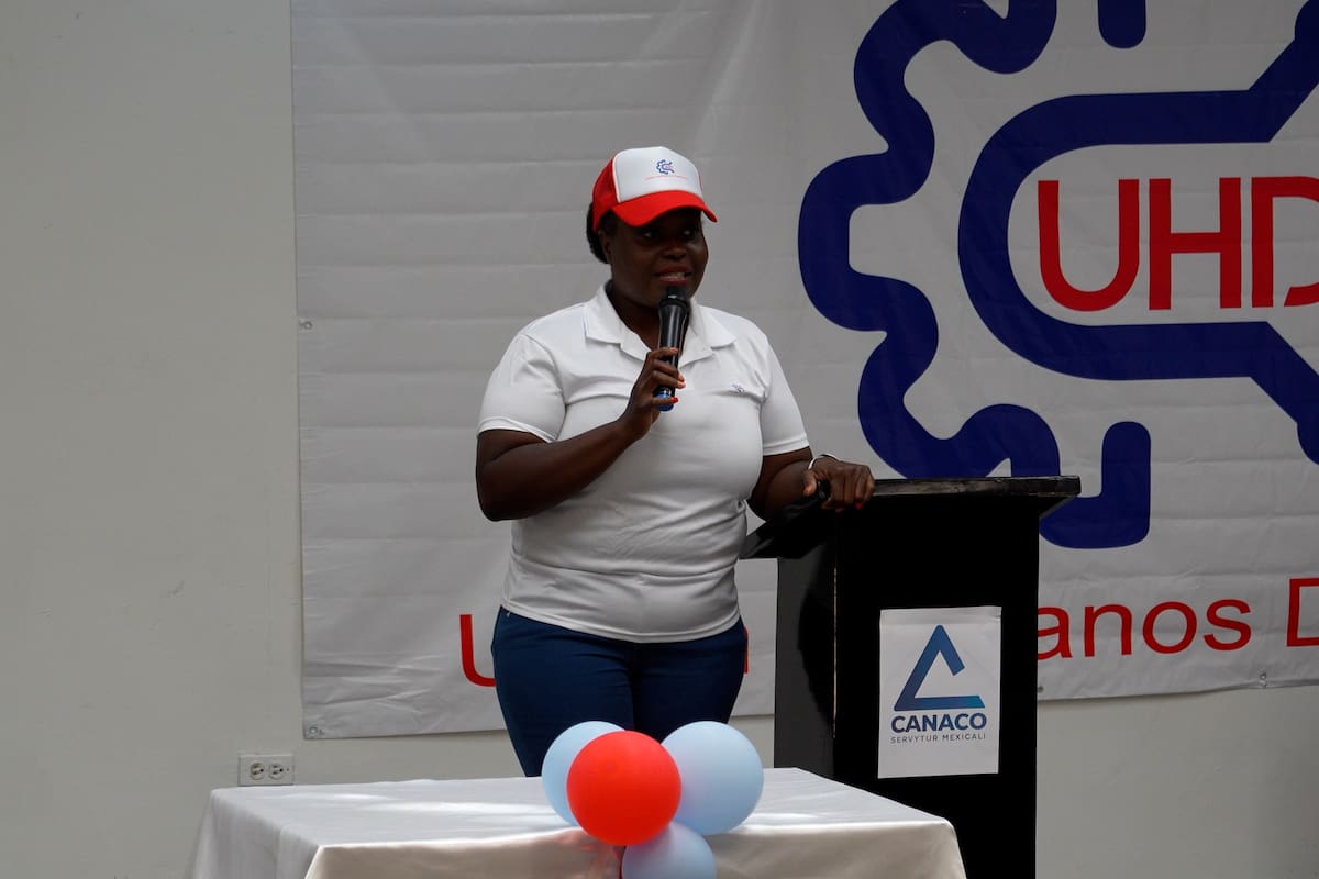 Crean asociación para apoyar a haitianos en Mexicali; brindarán asesoría en trámites y empleo