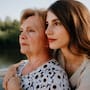 La crianza exigente y los roles de cuidado de los años 60 y 70 habituaron a las mujeres mayores de 50 años a silenciar su agotamiento, una estructura de autosuficiencia obligada que hoy las familias deben comprender para ayudarlas a transicionar hacia un autocuidado libre de culpas