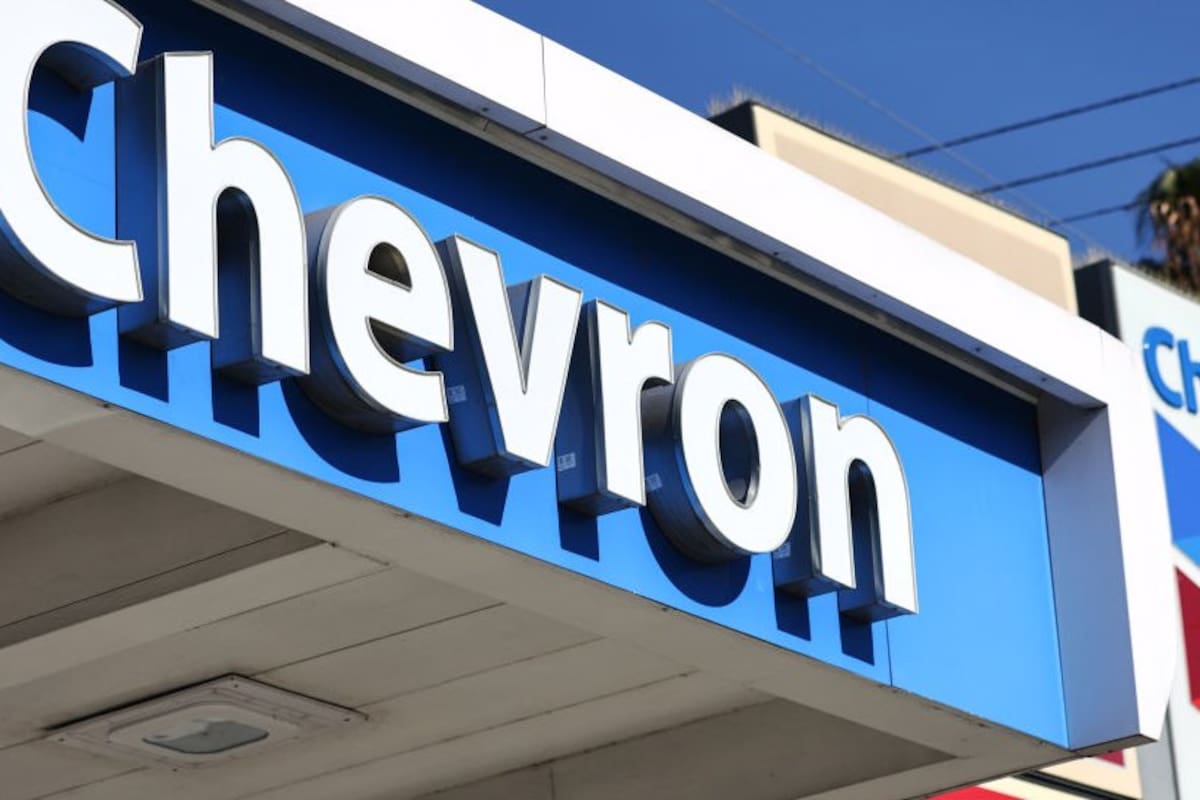 Suben acciones de petroleras de Estados Unidos ante expectativa de mayor acceso al petróleo venezolano